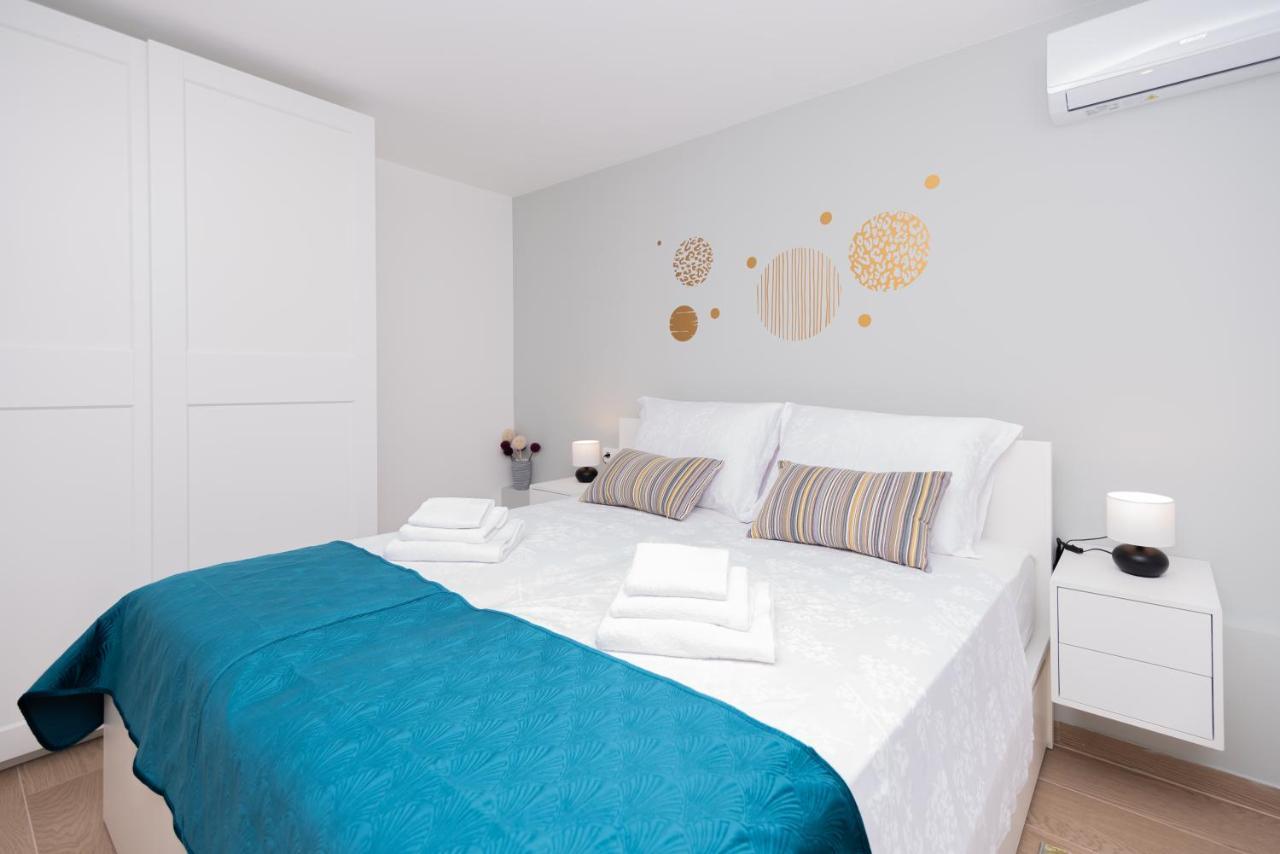 Apartment Emmi Omiš Buitenkant foto